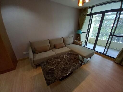 2 bed Condo in Baan Chan Khlong Tan Nuea Sub District C017208