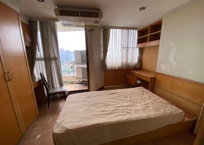 2 bed Condo in Supalai Place Condominium Khlong Tan Nuea Sub District C017203