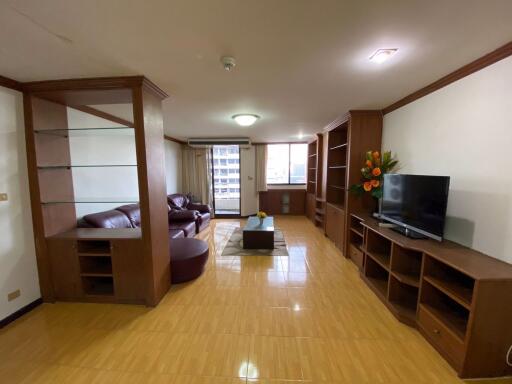 2 bed Condo in Supalai Place Condominium Khlong Tan Nuea Sub District C017201