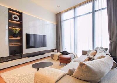 2 bed Condo in BEATNIQ Sukhumvit 32 Khlongtan Sub District C017197