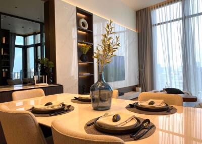 2 bed Condo in BEATNIQ Sukhumvit 32 Khlongtan Sub District C017197