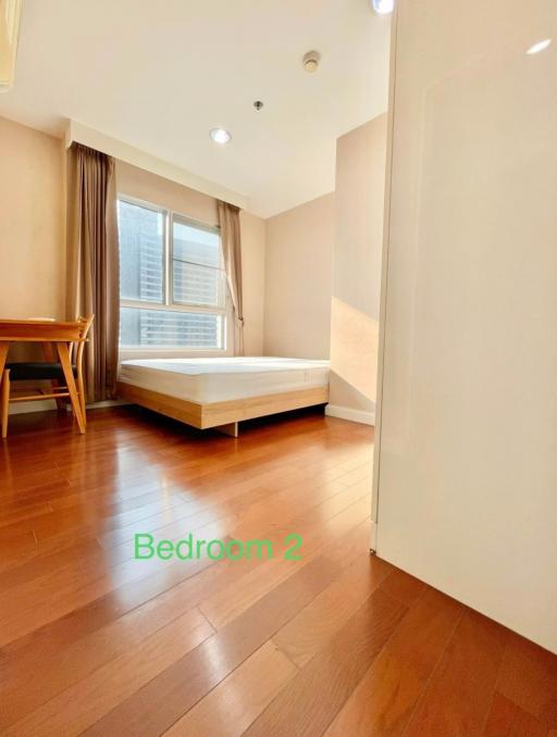 3 bed Condo in Belle Grand Rama 9 Huai Khwang Sub District C017189