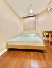 3 bed Condo in Belle Grand Rama 9 Huai Khwang Sub District C017189