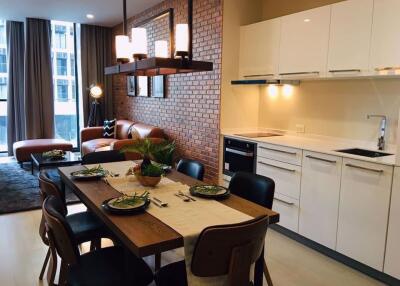 2 bed Condo in Noble Ploenchit Lumphini Sub District C017187