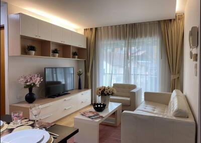 3 bed Condo in Residence 52 Phrakhanong District C017183