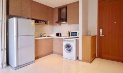 1 bed Condo in The Emporio Place Khlongtan Sub District C017177