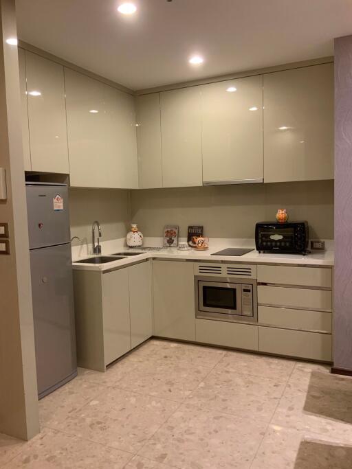 2 bed Condo in The Address Sukhumvit 28 Khlongtan Sub District C017166