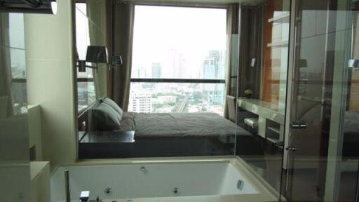 2 bed Condo in The Address Sukhumvit 28 Khlongtan Sub District C017166