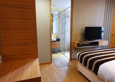 2 bed Condo in Kirthana Residence Khlong Toei Nuea Sub District C017160