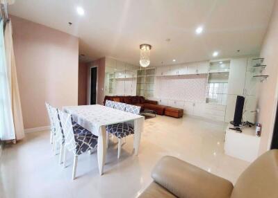 3 bed Condo in Baan Klang Krung Siam-Pathumwan Thanonphetchaburi Sub District C017159