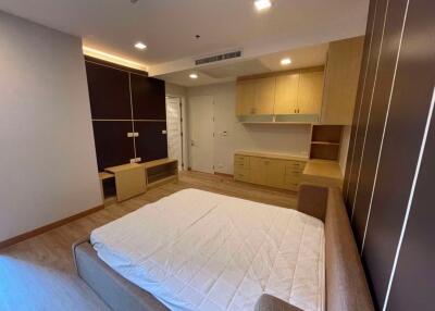 2 bed Condo in Nusasiri Grand Phra Khanong Sub District C017148