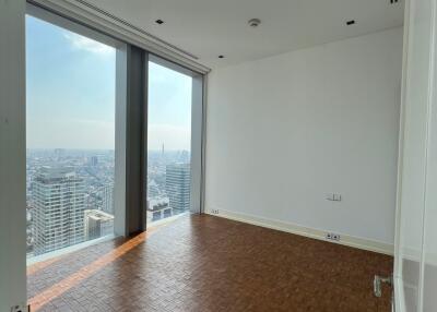 2 bed Condo in The Ritz-Carlton Residences at MahaNakhon Bang Rak District C017122