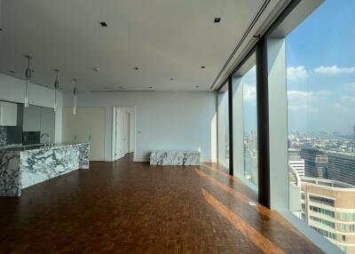 2 bed Condo in The Ritz-Carlton Residences at MahaNakhon Bang Rak District C017122