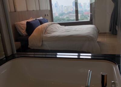 1 bed Condo in Saladaeng One Silom Sub District C017117