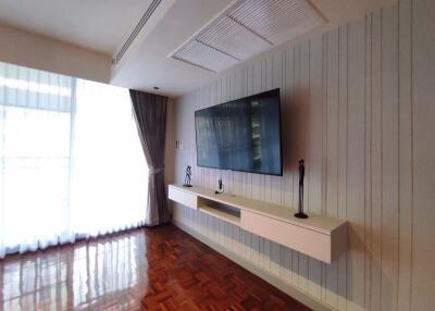 3 bed Condo in Villa Bajaj Khlong Toei Nuea Sub District C017112