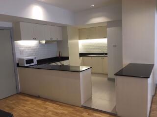 2 bed Condo in Villa Bajaj Khlong Toei Nuea Sub District C017110