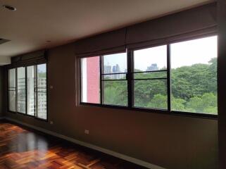 2 bed Condo in Polo Residence Pathum Wan District C017107