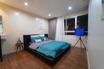 1 bed Condo in The Clover Khlong Tan Nuea Sub District C017101