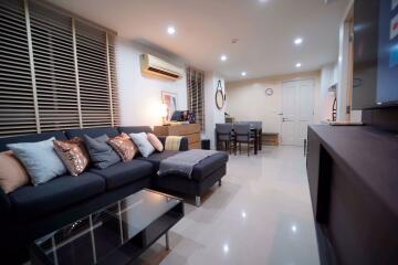 1 bed Condo in The Clover Khlong Tan Nuea Sub District C017101