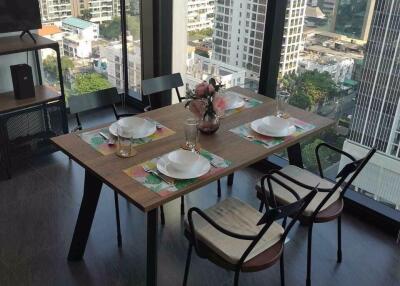 2 bed Condo in The Lofts Silom Silom Sub District C017085