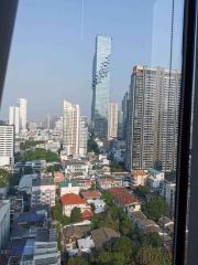 2 bed Condo in The Lofts Silom Silom Sub District C017085