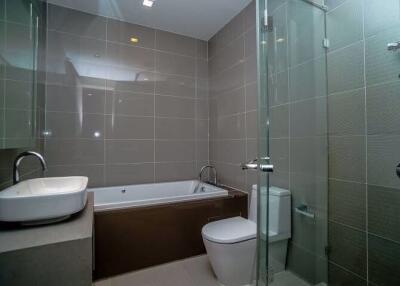 3 bed Penthouse in M Phayathai Thanonphayathai Sub District P017078