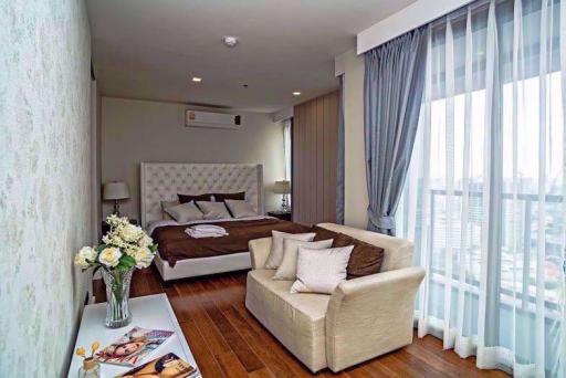 3 bed Penthouse in M Phayathai Thanonphayathai Sub District P017078