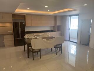 4 bed Condo in Inter Tower Khlong Toei Nuea Sub District C017075