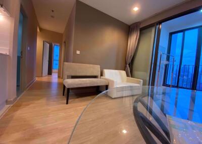 2 bed Condo in Ideo Mobi Rama 9 Huai Khwang Sub District C017048