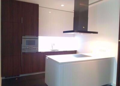 2 bed Condo in 185 Rajadamri Lumphini Sub District C017043