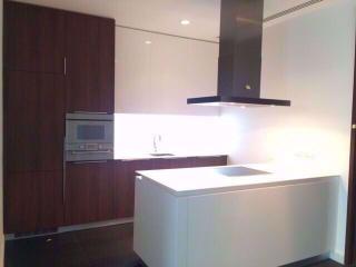 2 bed Condo in 185 Rajadamri Lumphini Sub District C017043