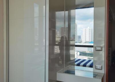 2 bed Condo in The Address Sukhumvit 28 Khlongtan Sub District C017038