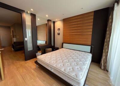 1 bed Condo in Silom Grand Terrace Silom Sub District C016998