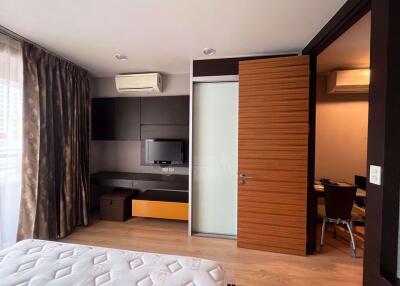 1 bed Condo in Silom Grand Terrace Silom Sub District C016998