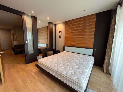 1 bed Condo in Silom Grand Terrace Silom Sub District C016998