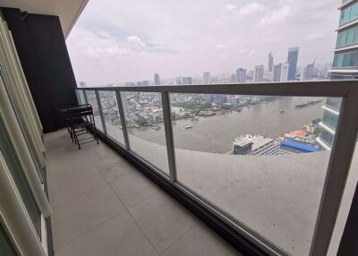 3 bed Condo in Menam Residences Wat Phraya Krai Sub District C016993