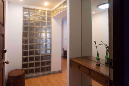 2 bed Condo in Wittayu Complex Makkasan Sub District C016990