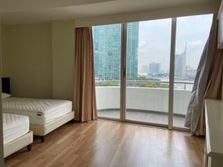 3 bed Condo in Supakarn Condominium Khlong Ton Sai Sub District C016978