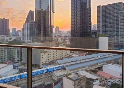 1 bed Condo in The Strand Thonglor Khlong Tan Nuea Sub District C016970
