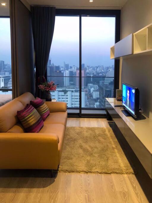 1 bed Condo in Ashton Silom Suriyawong Sub District C016969