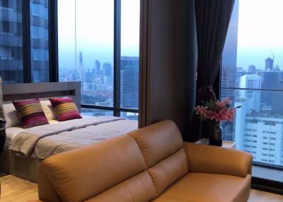 1 bed Condo in Ashton Silom Suriyawong Sub District C016969