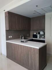 1 bed Condo in The Breeze Narathiwas Yan Nawa District C016963