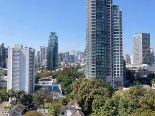 3 bed Condo in Regent on the Park 2 Khlong Tan Nuea Sub District C016953