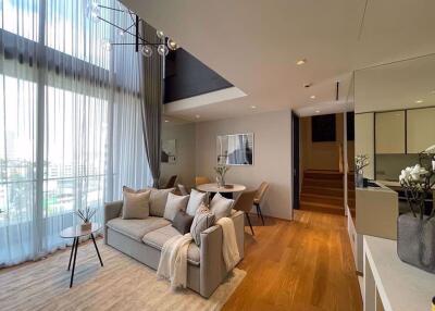 2 bed Duplex in BEATNIQ Sukhumvit 32 Khlongtan Sub District D016929