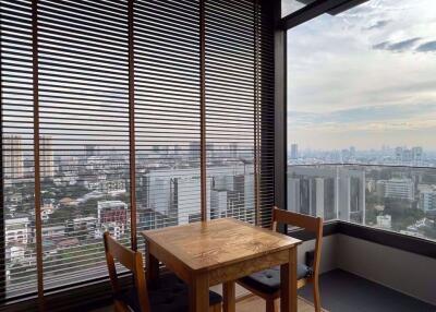 2 bed Condo in The FINE Bangkok Thonglor Ekamai Khlong Tan Nuea Sub District C016920