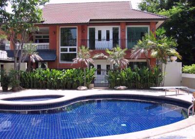 4 bed House Phrakhanongnuea Sub District H016900