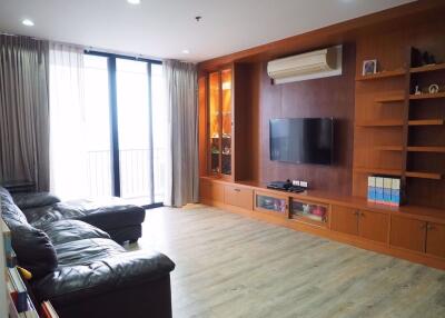 3 bed Condo in The Issara Ladprao Chomphon Sub District C016894