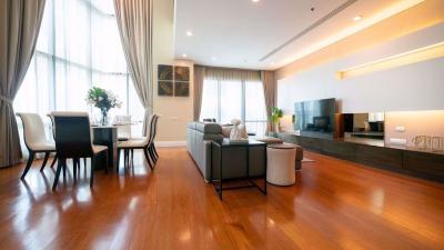 3 bed Duplex in Bright Sukhumvit 24 Khlongtan Sub District D016884