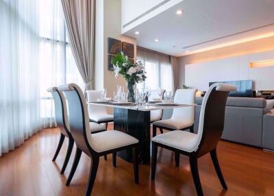 3 bed Duplex in Bright Sukhumvit 24 Khlongtan Sub District D016884