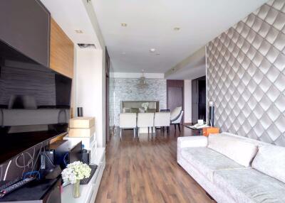 2 bed Condo in Supalai River Place Banglamphulang Sub District C016880